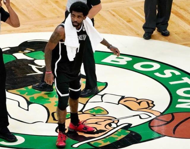 1718695842977095976.jpg kaiyun sports-嘘声中继续迷失!欧文难除心魔 在波士顿遭遇8连败