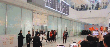 开云娱乐-李昊：看到球迷接机很激动！没什么虽败犹荣，决赛输了就是输了