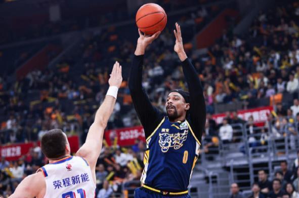 kaiyun sports-广东队被曝欠税，需补缴146万；山东队新外援抵达济南