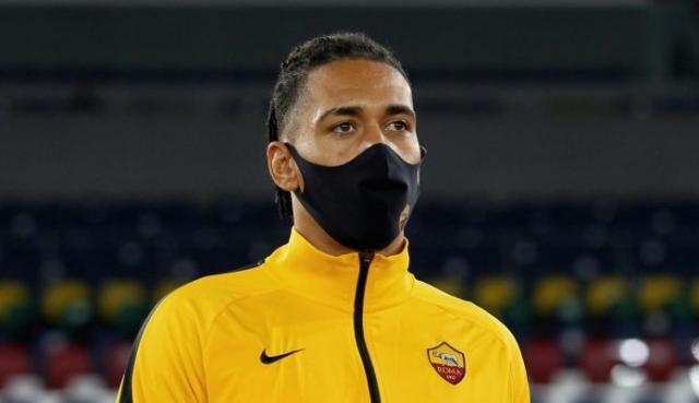 kaiyun sports-赢球夜在家中被抢劫 罗马后卫斯莫林遭遇深夜惊魂