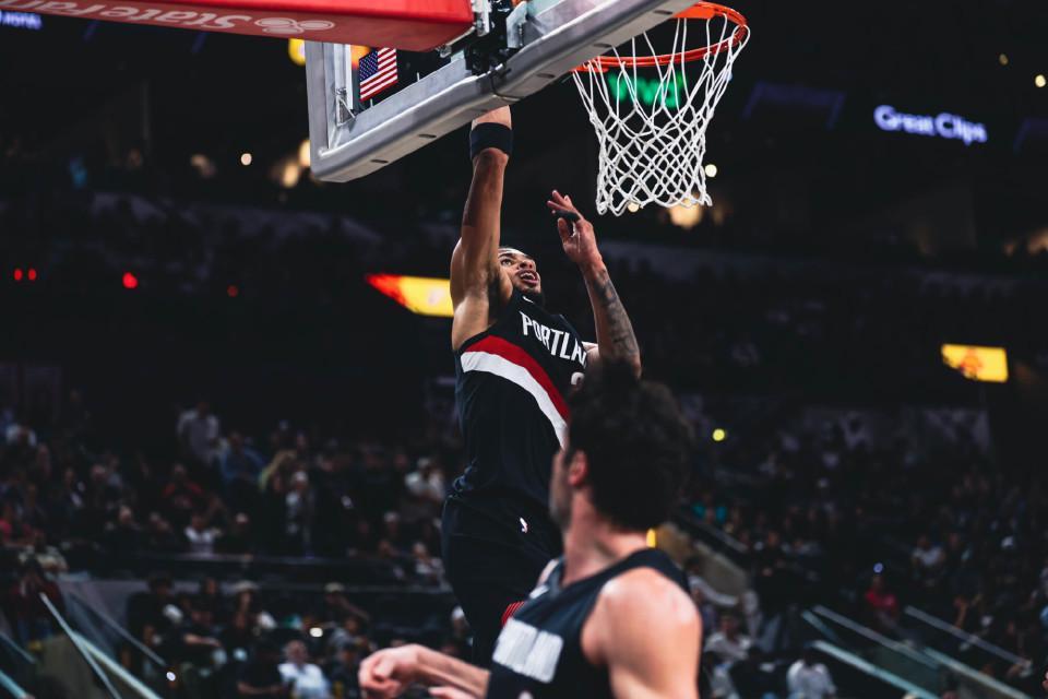 开云APP下载-101-112！杨瀚森未出场，开拓者不敌马刺，争八形势不容乐观